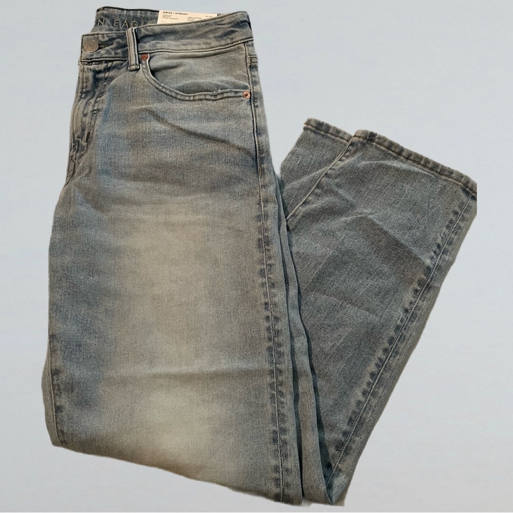 Brand New American Eagle Athletic Fit Light Wash Jeans